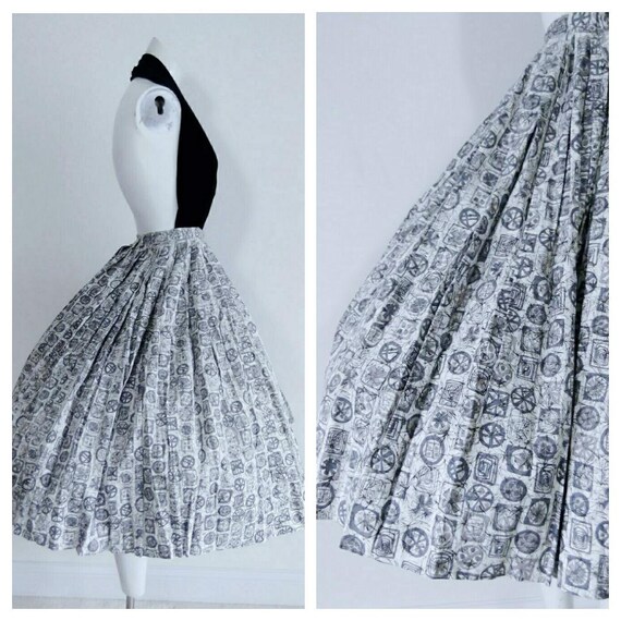 50s mid century atomic Skirt / 50s Pleated circle