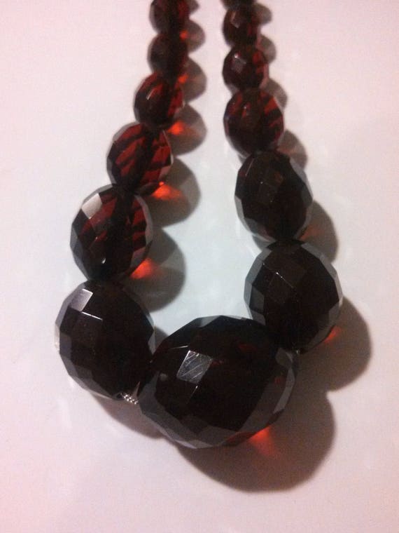 Vintage Cherry Bakelite Necklace / Cherry Bakelite