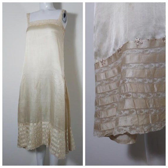 1920s 20s silk slip dress / chantililly lace slip