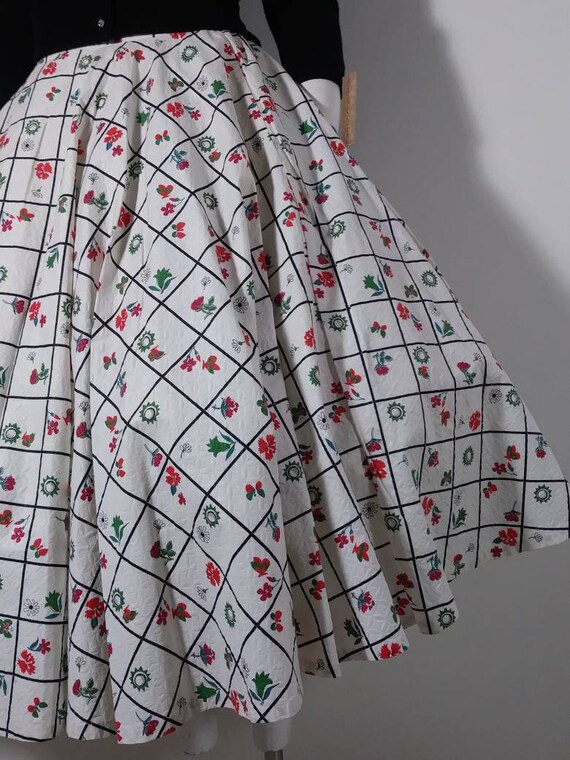 Vintage 50s Circle Skirt / 50s Novelty print skirt