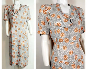 Vintage 40s rayon dress / 40s novelty print dress / 40s swirl print dress / 40s tiered skirt dress / Glitterngoldvintage