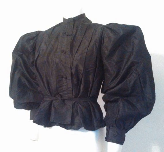 Vintage Victorian blouse / Dramatic Victorian Puff