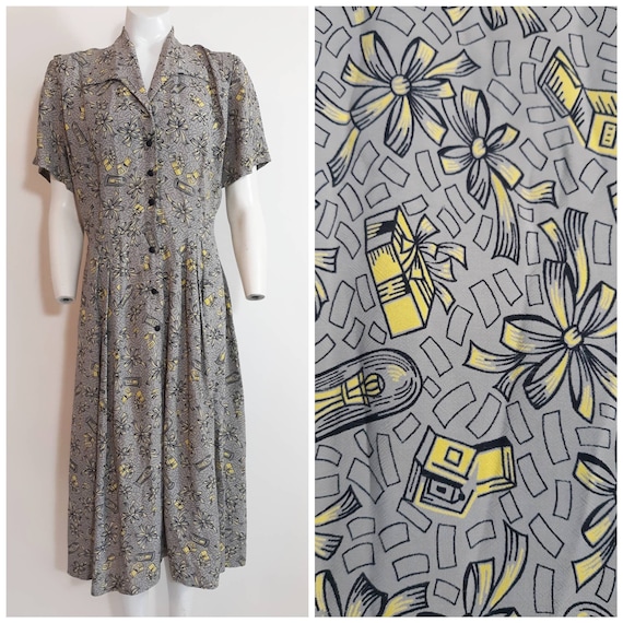vintage 40s Birthday presents and bows dress / 40s