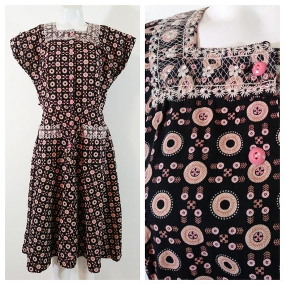 Vintage 40s pink button dress / 40s novelty print