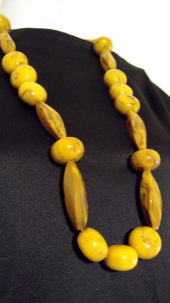 Vintage Bakelite Art Deco Necklace / Bakelite Bang