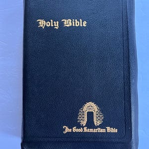 Vintage 1940’s  The Holy Bible Book