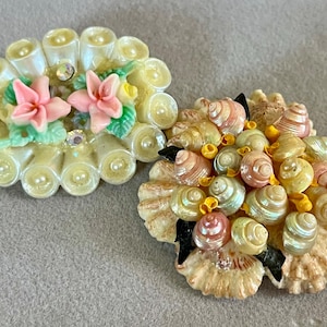2 CT Antique Natural Shell Brooches