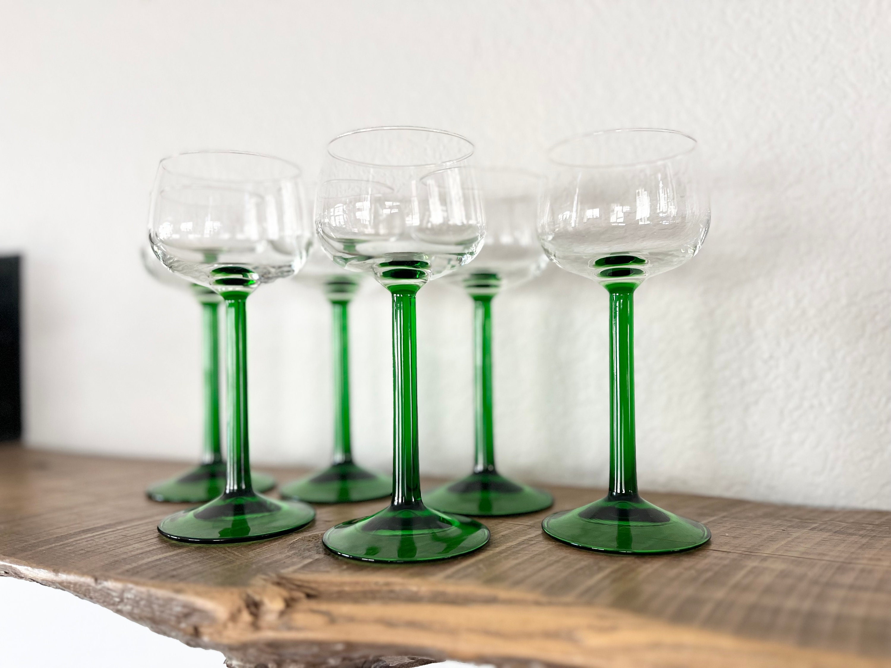 Green Hand-Painted Acapulco Stemmed Glass (Set of 6) by Los Vasos de Agua  Clara