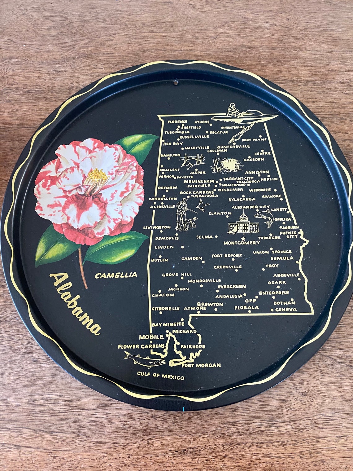 Vintage Black metal state plates / collectible wall plates / Etsy