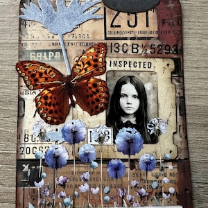 Grunge Tag no 4 - Tim Holtz inspired.
