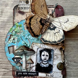 Grunge Tag no 2 - Tim Holtz inspired.