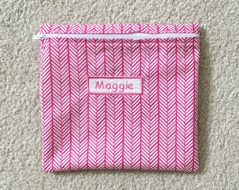 Personalized large snack baggie or sandwich bag. Zippered pouch. Cute arrows. Choose your color