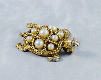 Vintage D'Orlan Pearl Turtle Brooch Pendant #5208 Vintage Fashion Canadian Jewelry