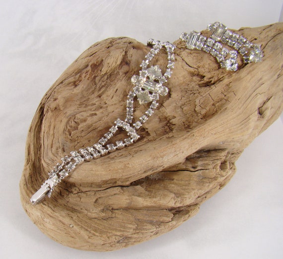 Stunning Bracelet & Screw Back Set Diamond Shape … - image 1