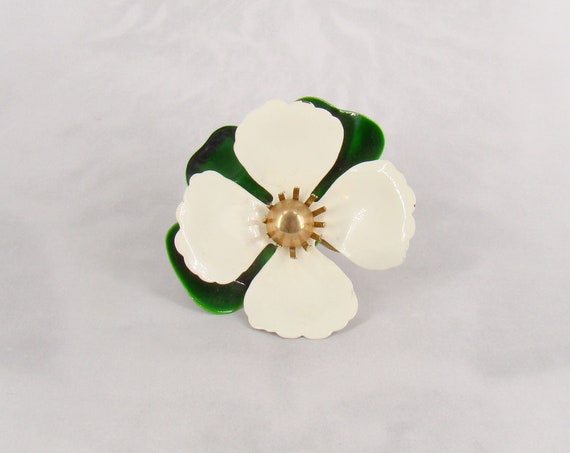 Sarah Coventry Tahitian Flower White & Green Broo… - image 2