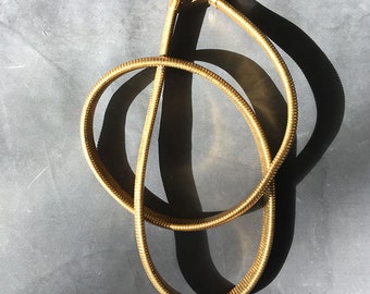 Belt Gold Metal Stretch with Oval buckle