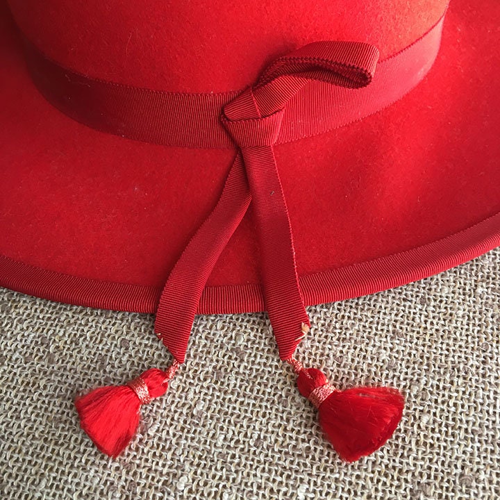 Vintage SALLY VIELOR HEADLINES Red Hat - Etsy display picture 2