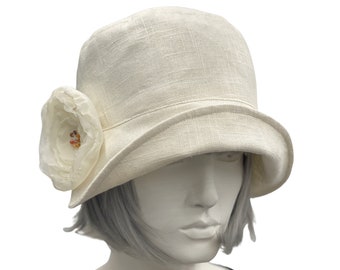 Cappello cloche in lino, con spilla rosa in chiffon, taglia media pronta per la spedizione, cappelli estivi stile anni '20 da donna, cappello color crema per il tea party