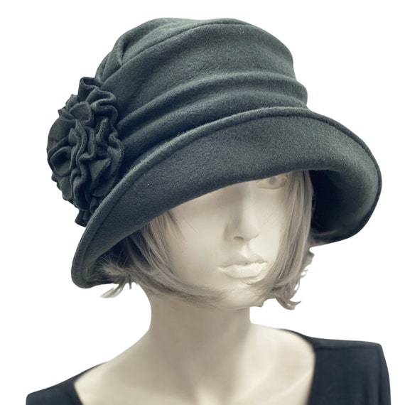 winter hoed vrouwen zwarte fleece cloche hoed of kies uw kleur made in the USA Zwarte brede rand hoed Accessoires Hoeden & petten Wintermutsen 