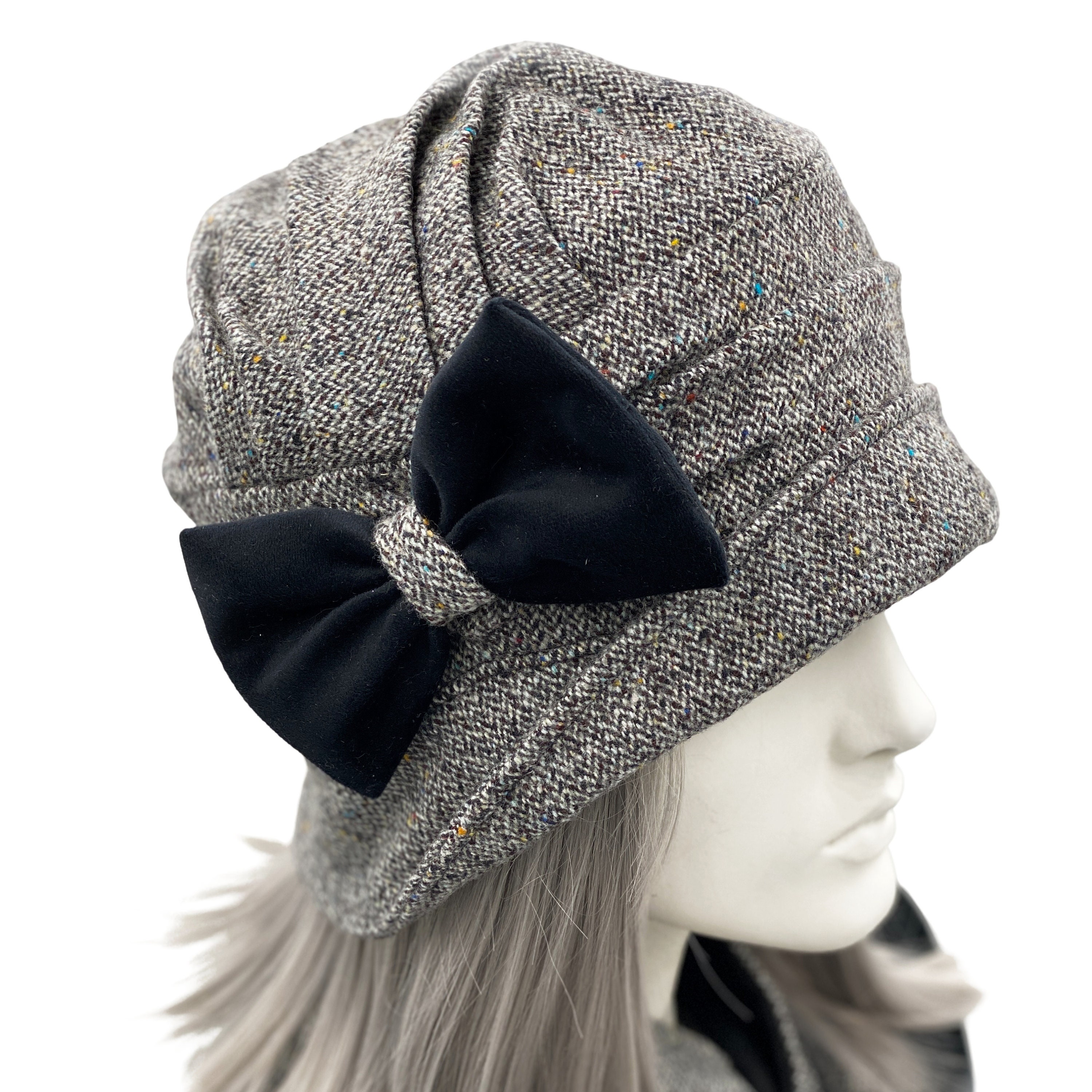 Cloche Hat Winter Hat With Bow 1920s 