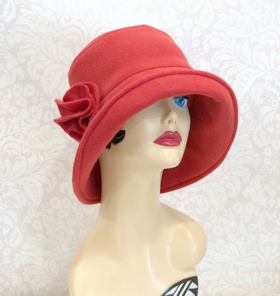 womens fleece cloche hat