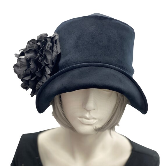 Handcrafted Black Women's Cloche Hat: Your Touch of 1920's Elegance