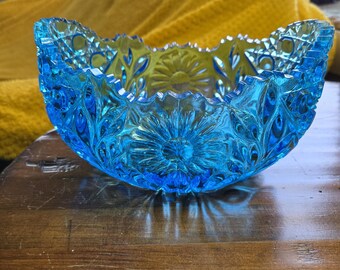 Vintage crystal cut turquois Piccadilly glass with Sawtooth edges 8&quot;x5&quot;x5&quot;. Made in 1950s. Gorgeous blue!