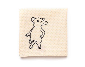 Handkerchief of the hurting little piggy /// Mouchoir du petit cochon qui s'est fait bobo