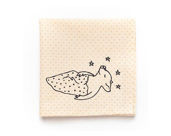 Handkerchief of the sleeping little piggy /// Mouchoir du petit cochon qui fait dodo