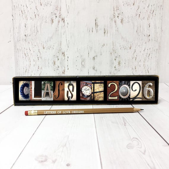 Class of 2026 Graduation Photo Prop Sign | Wooden Senior Picture Prop | High School Graduation Photography