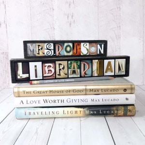 Librarian Gift, Librarian Ornament, Librarian Sign, Librarian Name Sign Nameplate Name Plate Gifts for Librarians Library Gift Library Decor