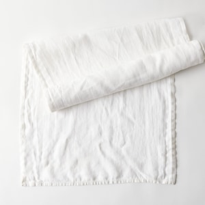 Your Everyday Linen Table Runner image 4