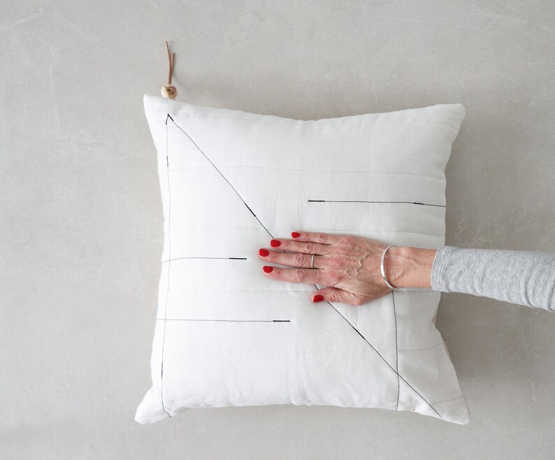 VIDA Linen Pillow 3 sizes SQUARE