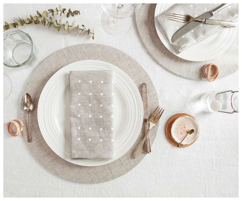 White Dots Linen Napkin immagine 2