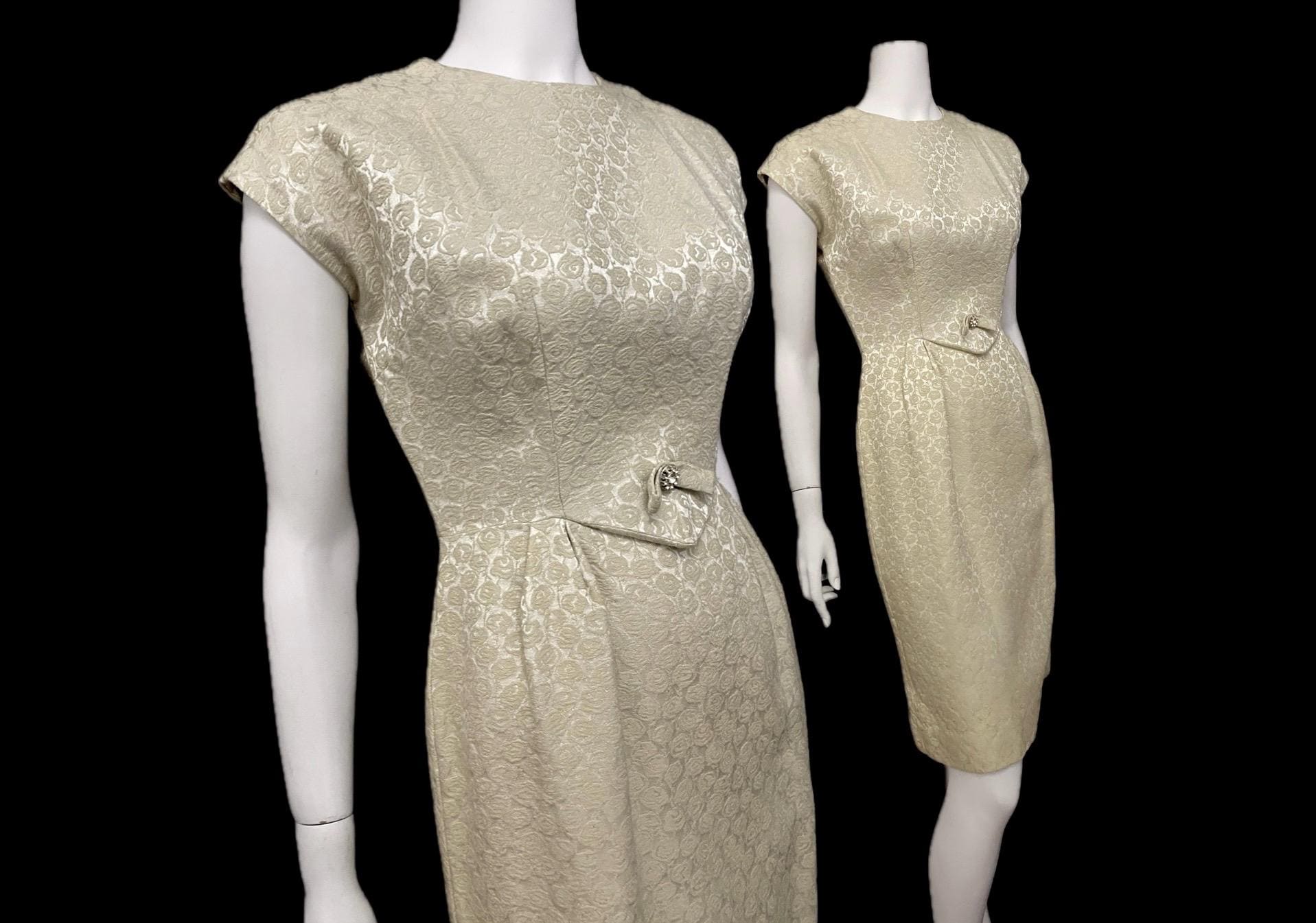 Vintage 50s 60s S cocktail dress beige damask Lord & Taylor 5th Ave wiggle classic 1959-1963 USA union label Bust 34"/ W 26" / Hips 39" snug