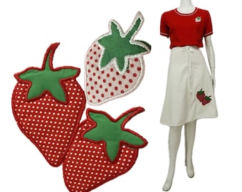 Vintage 70s 80s S 2 piece wrap skirt knit top set strawberry theme Cherry Hill bust 38"/ waist 25"/Hips 40"