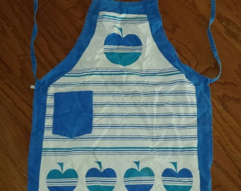 VINTAGE Apple of My Eye! Simple White & Blue Stripe Apple Adorned 1980s Cute Country Farmhouse Cotton Tea Towel Halter Kitchen Apron 20Wx27L