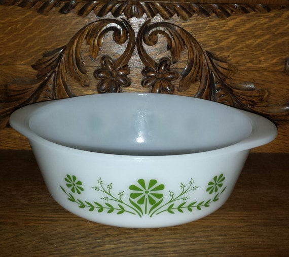 Vintage 60s 70s Glasbake Classic Green Daisy White Milk Glass Etsy