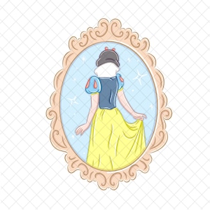 以下が含まれることがあります： 黄色いドレス、青いトップス、黒髪の漫画のキャラクターのイラスト。装飾的な薄茶色の楕円形の鏡に額装されています。背景は、輝く星のある水色です。キャラクターはドレスの裾を持っています。