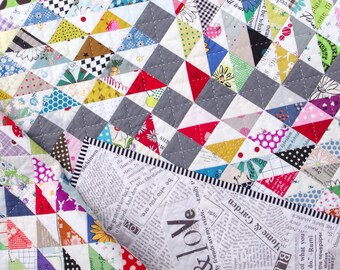 Modern Half Square Triangle Quilt - Traditional Patchwork Quilt