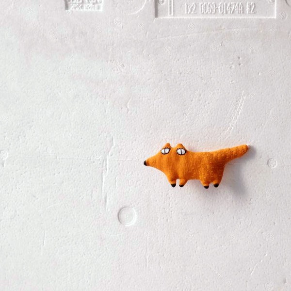 Foxy fox brooch