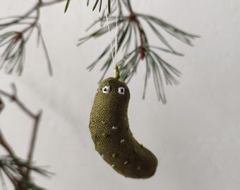 Pickles. A set of 5 ornaments. Christmas ornaments. Tags