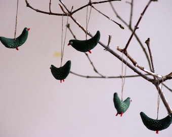 Green birds . A set of 5 birds.