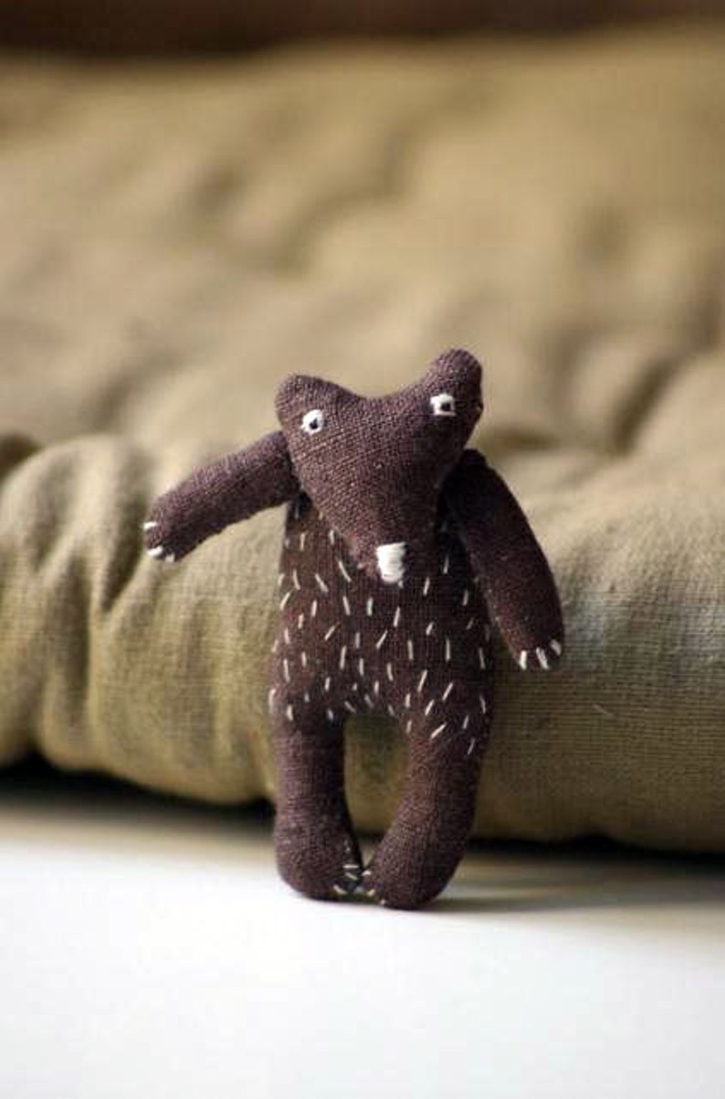 The Brown Bear. Brooch image 1