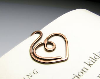 Heart metal bookmark - Readers Love gifts - Valentine present - 2 cm Cute Planner accessories - Book accessories - Readers gonna read