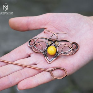 Honeybee hair slide jewelry Save the bees Gift for beeslover Honeycomb Copper hair pin Rustic barrette Shawl pin bee brooch Insects zdjęcie 1