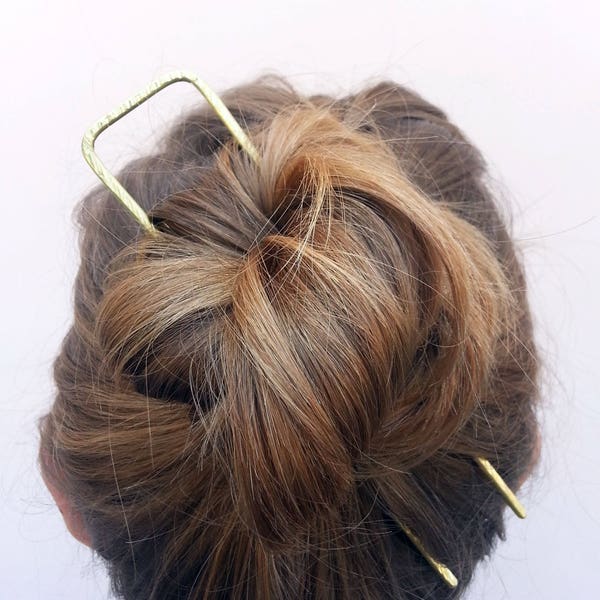 Minimal geometric hair fork - Copper square hair stick - Brass bun pin for long hair - Boho accessories - Bun holder - Womens gift For her