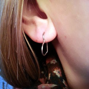 Boucles d'oreilles coeurs - Cadeau Saint-Valentin pour femme Love Heart Sleeper - Créoles cartilage en argent ou en acier Boucles d'oreilles coeur, créoles en acier Cadeau pour elle