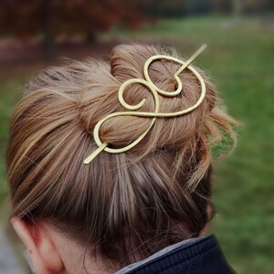 Celtic spiral hair clip in brass or copper Thin or thick hair barrette Metal hair slide Shawl pin Womens Gift for her anniversary image 4