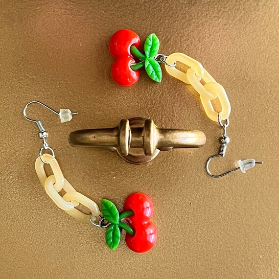Vintage Novelty Cherries & Chains Drop Dangle Ear… - image 8